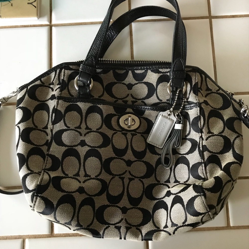Coach shoulder bag