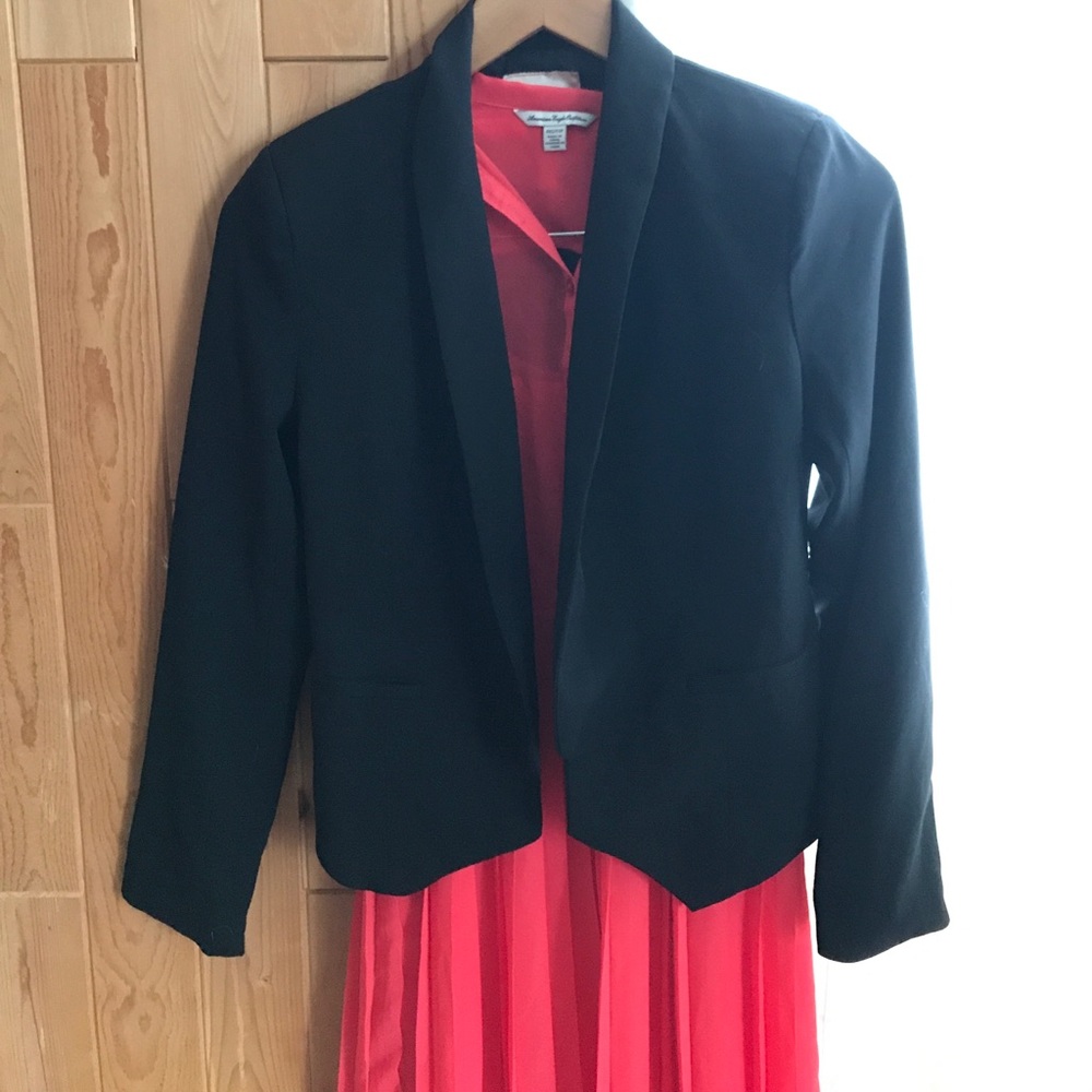 Fitted Black Blazer