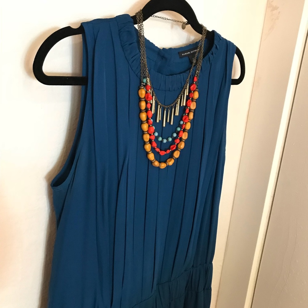 Banana 🍌 Republic Ella Pleated Dress 👗