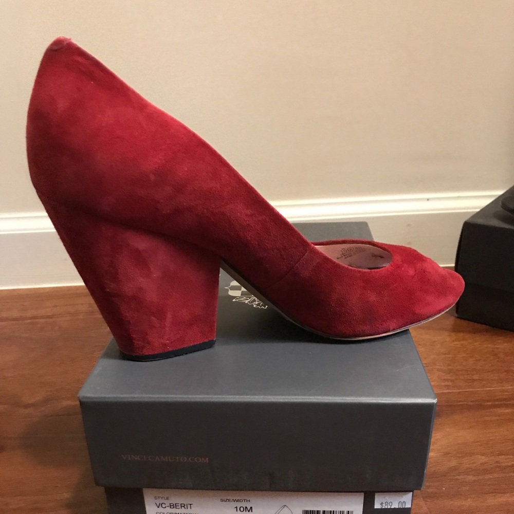 Size 10 Cute Wedges by Vincent Camuto