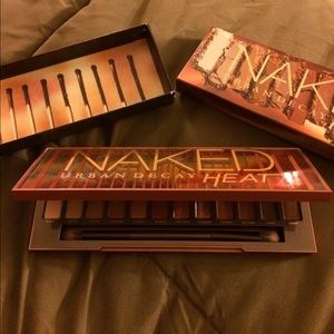 URBAN DECAY NAKED HEAT PALETTE