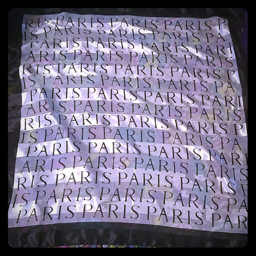 PARIS Scarf/wrap