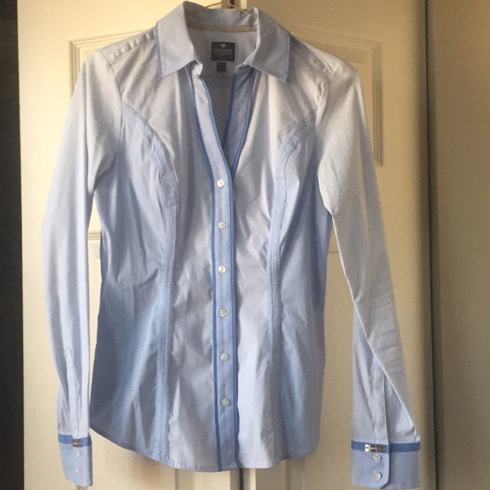 Striped blue blouse