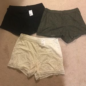 Summer Lace Shorts- NEVER WORN