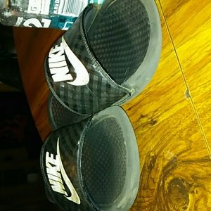 Nike slides size 6.5