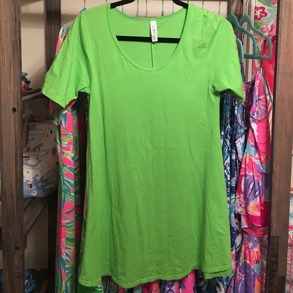 LuLaRoe Perfect Tee