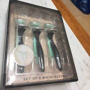 Nanette Lepore Bikini Razors - Set of 6