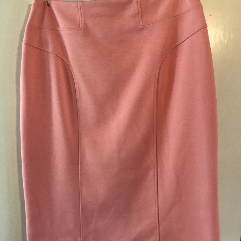 NYC pink skirt that stretches