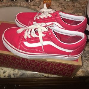 Red skate low vans