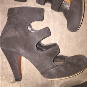 Chie Mihara suede black heels