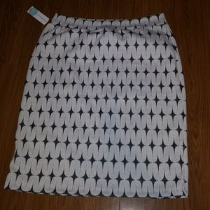 NWT Renee C Printed Skirt - Off White