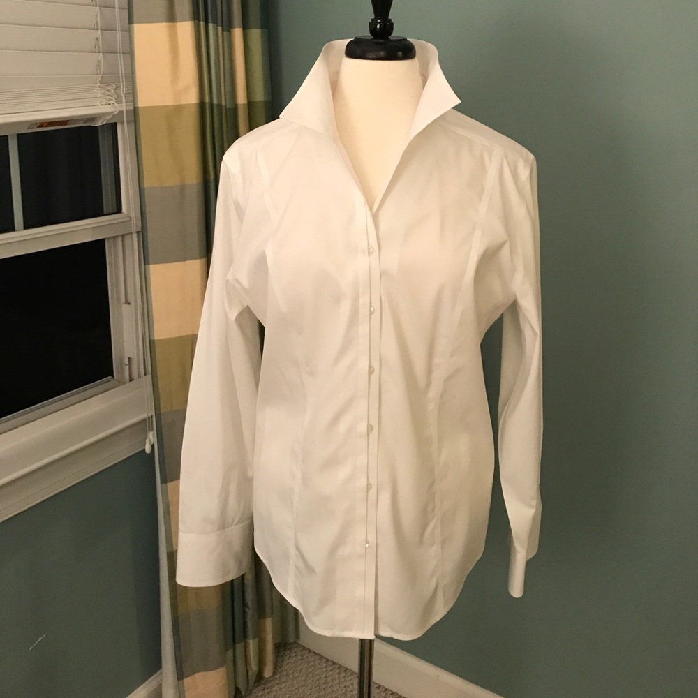 CHICO’S WHITE BUTTON UP SHIRT