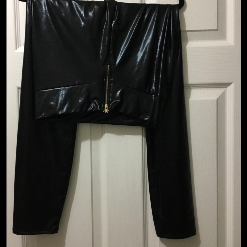 🖤 Liquid leather look leggings 🔒