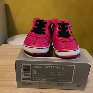 Brand new in the box infant shoes Nike Air Force