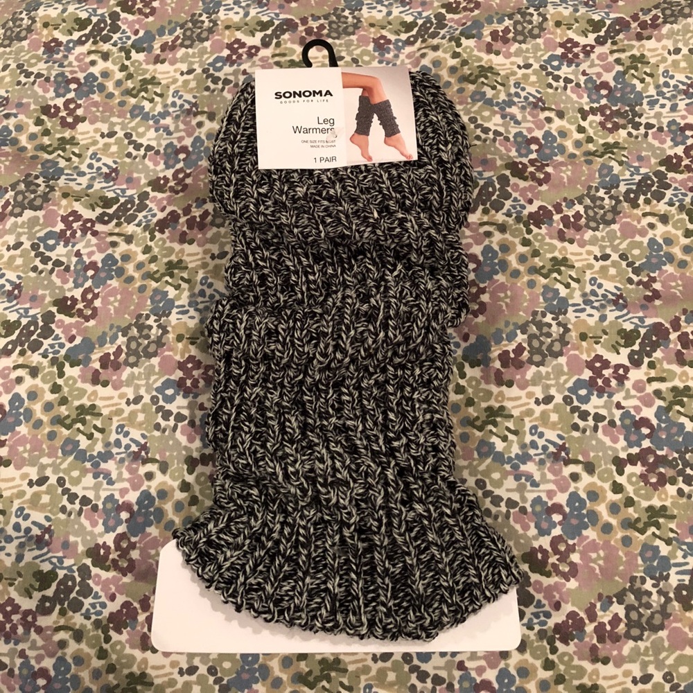 Leg Warmers! Never been worn! ❄️
