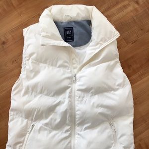 Gap puffer vest
