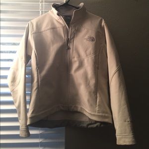 White soft shell north face jacket