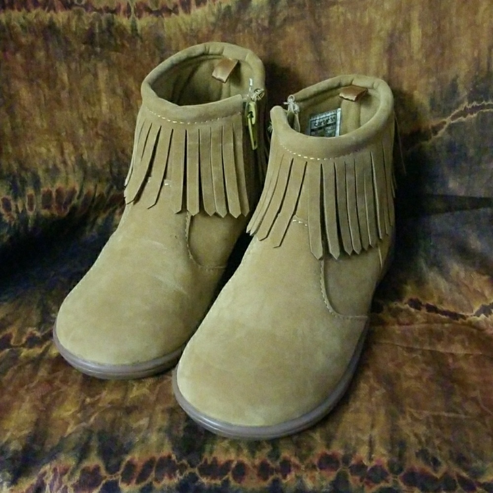 Kid boots