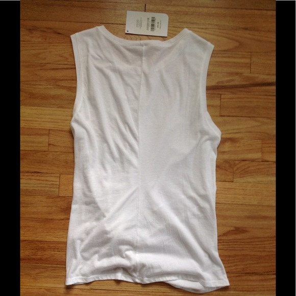 NWT White Fabletics Hera Muscle Tee Tank Top M/8 - Picture 4 of 4