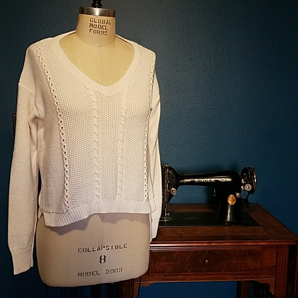 Aeropostale Cable Knit Sweater