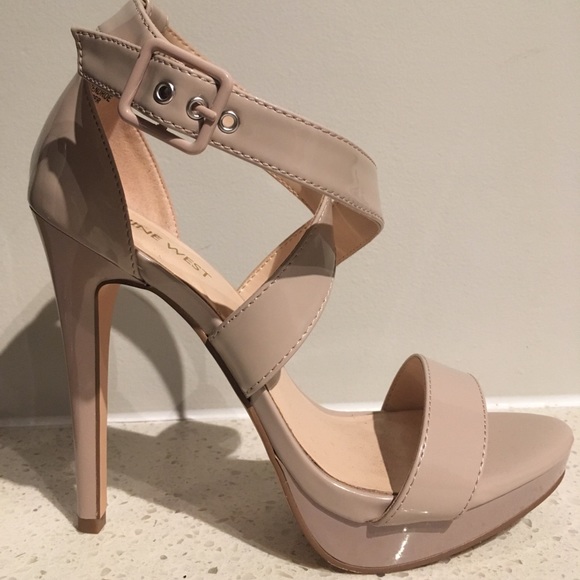 Nude heels - Picture 1 of 5
