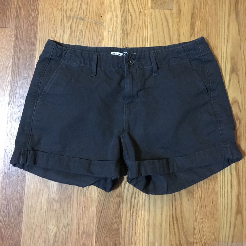 Old Navy black Boyfriend shorts - size 6