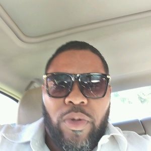 Meet your Posher, Kenneth