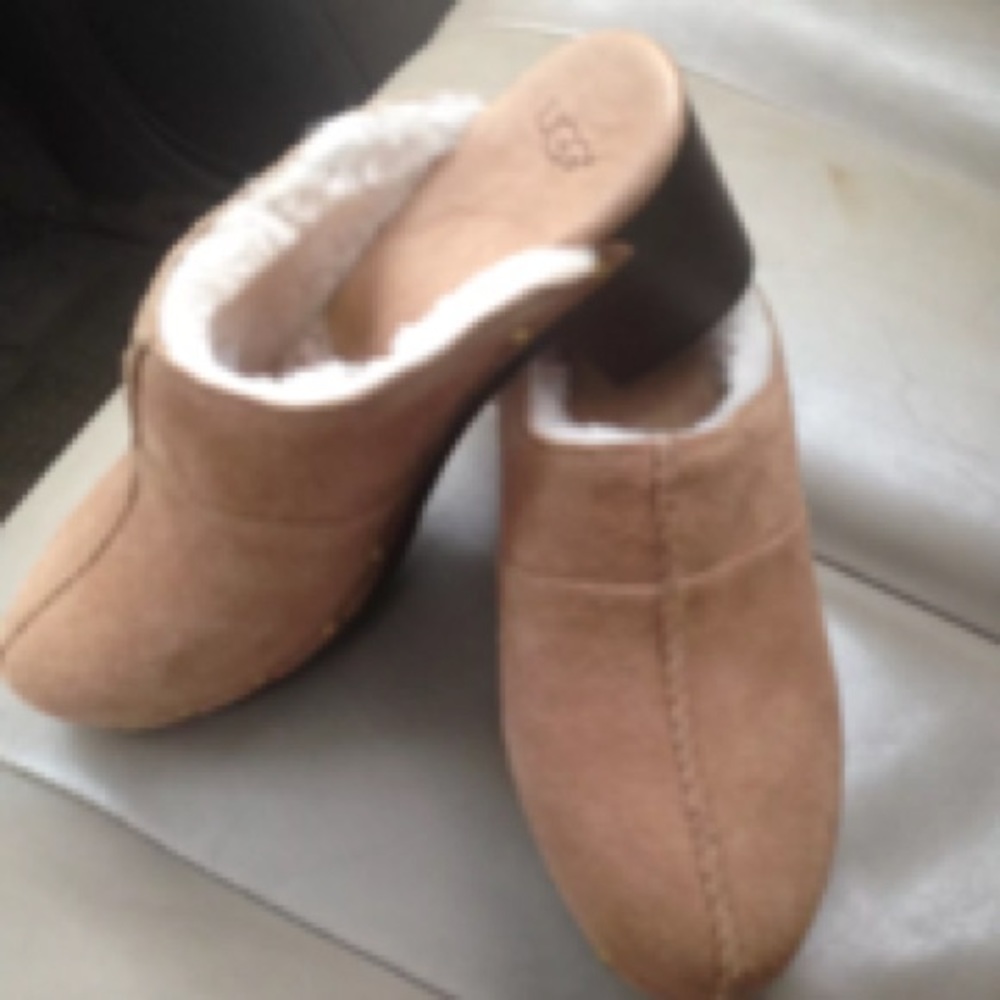 Authentic ugg clogs