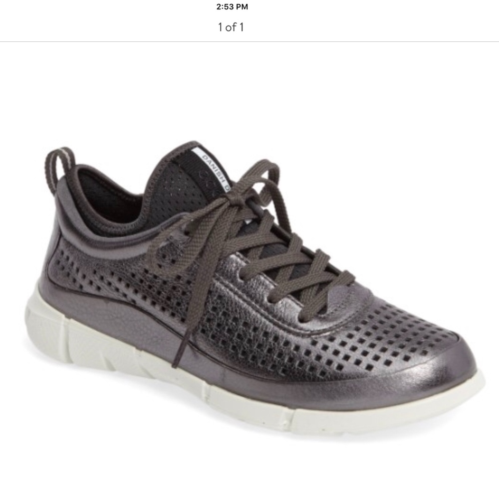 Ecco Sneakers
