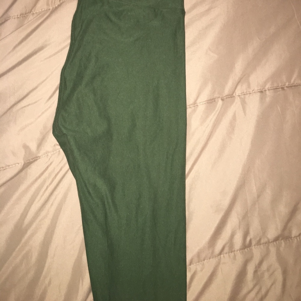 NEW OLIVE OS LULAROE LEGGINGS