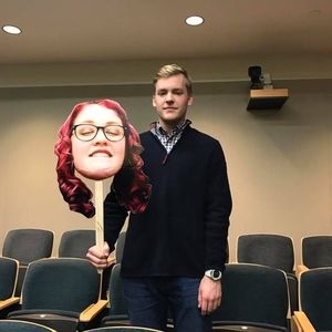 Meet your Posher, Carlton