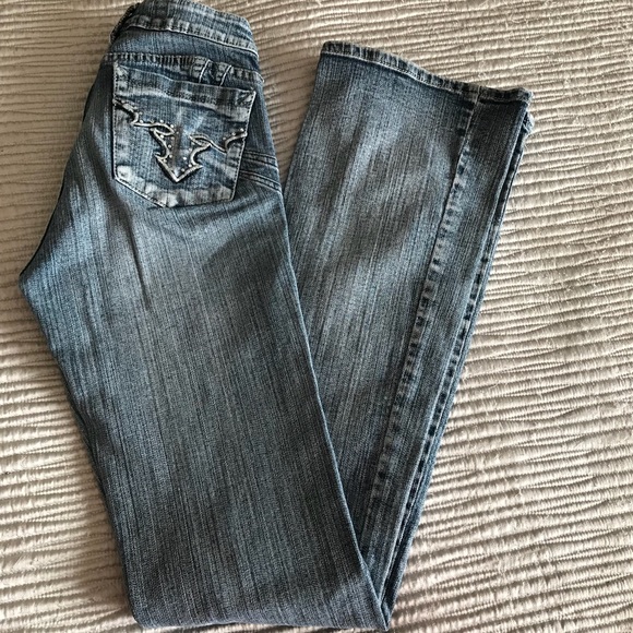 Jeans - Picture 2 of 3