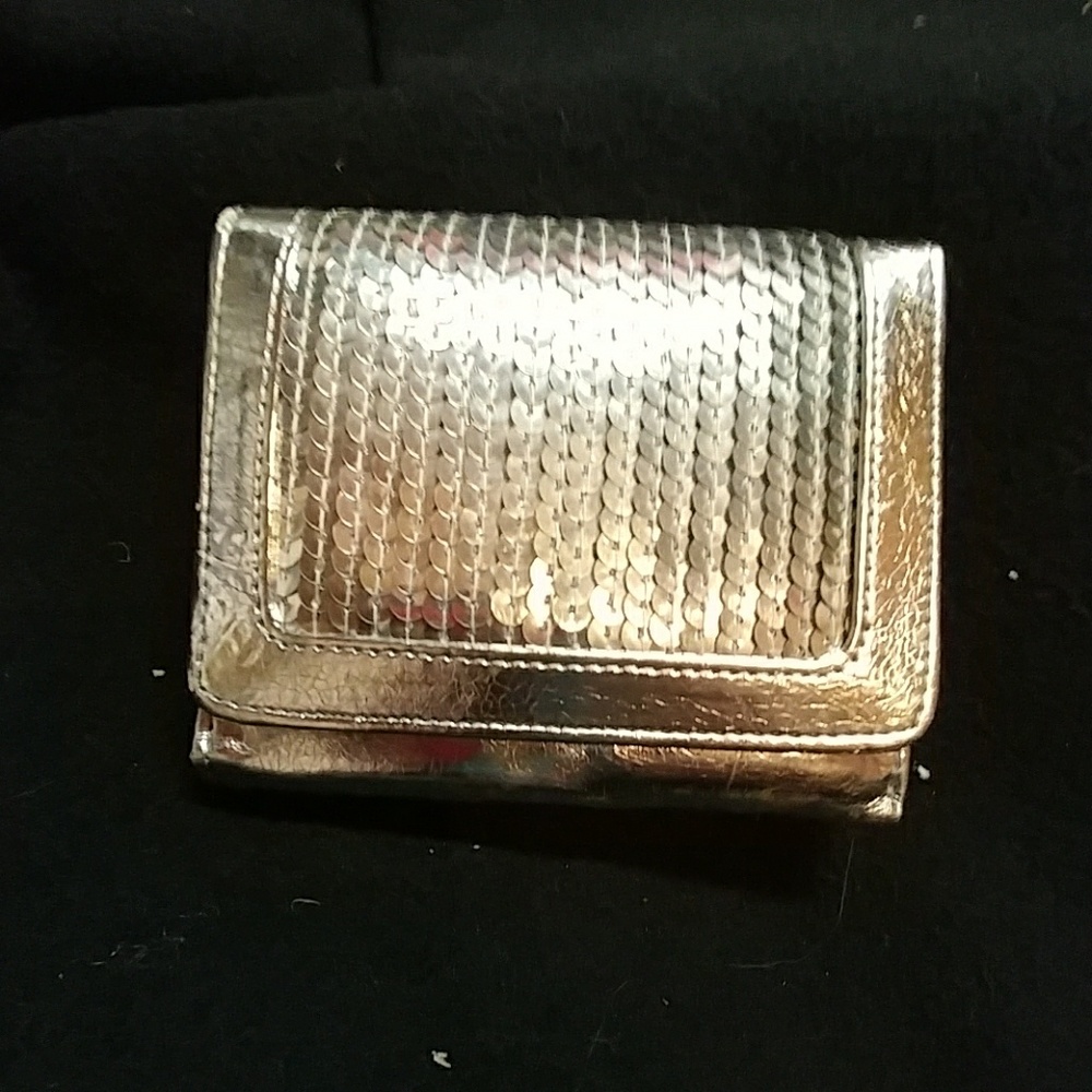 Ladies TriFold Wallet NWT