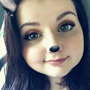 Meet your Posher, Caitlyn