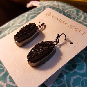 Kendra Scott Danay earrings NWT