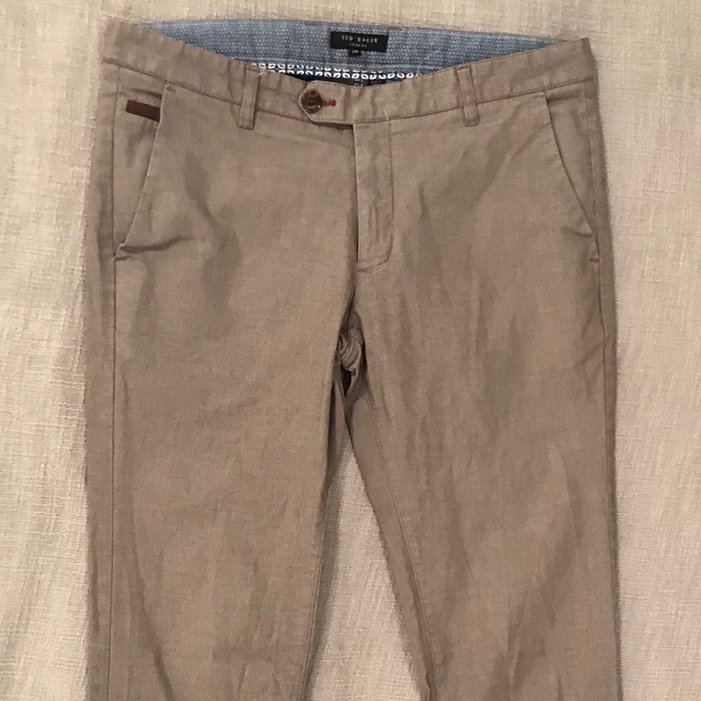 BUDWISE, slim fit, textured chinos.