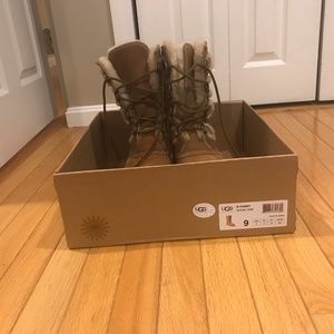 UGG Rommy Boot Size 9