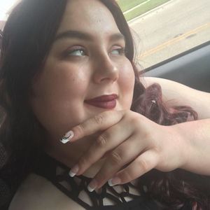 Meet your Posher, Michaela