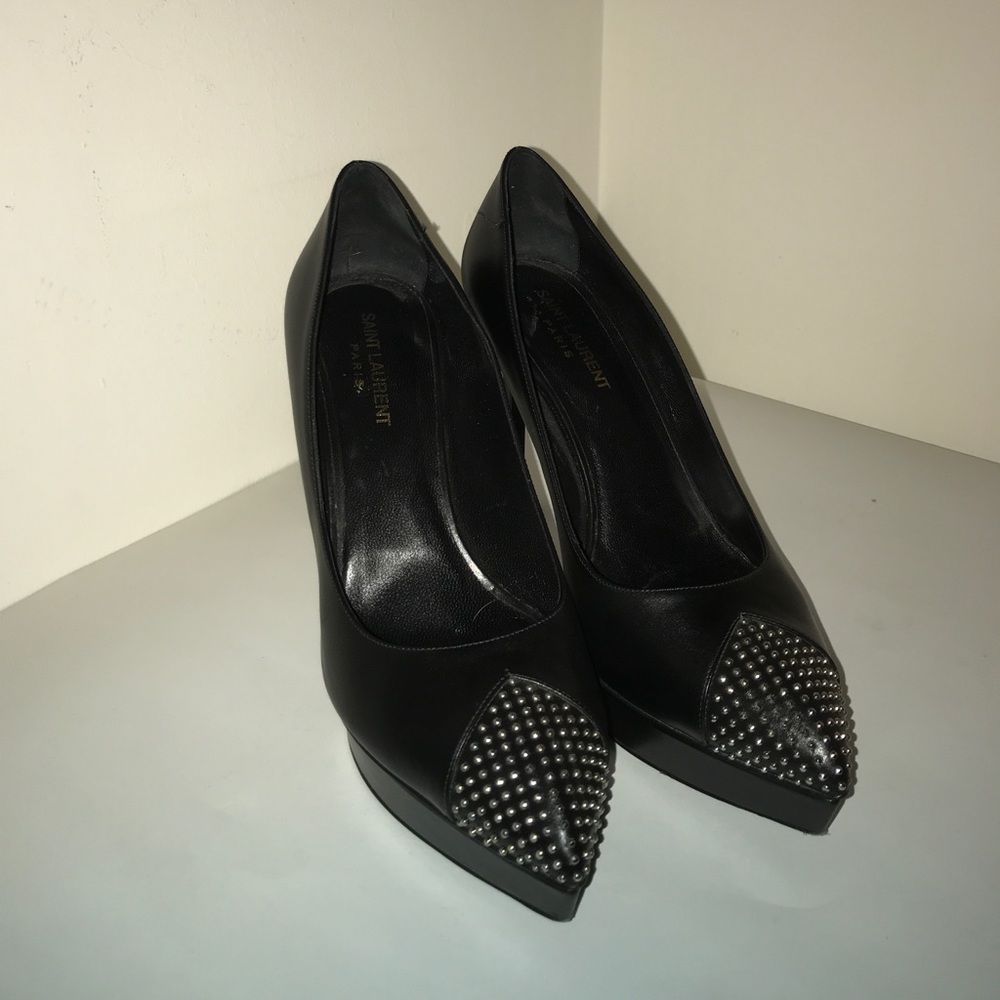 Saint Laurent by Hedi Slimane studded pumps sz39.5