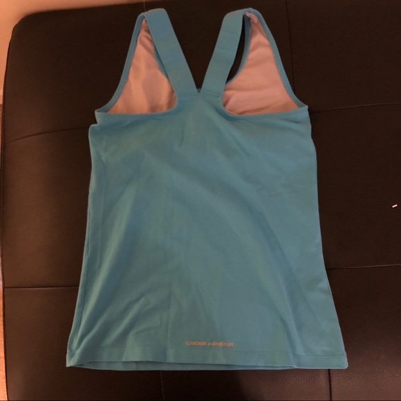 Two Under Armour tanks - Picture 3 of 4