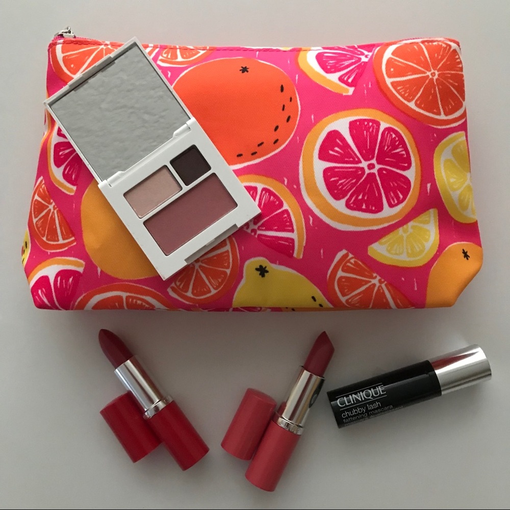 Clinique Makeup Bag & Bundle. New. 🌸👛💄