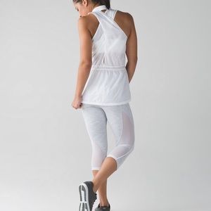 Lululemon Run With the Sun Vest