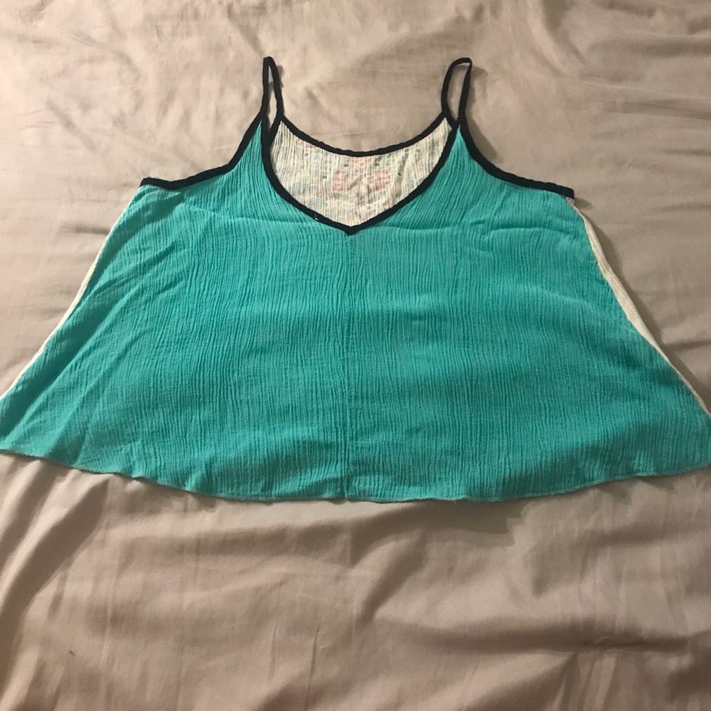 Patterned Tank Top - Picture 4 of 5