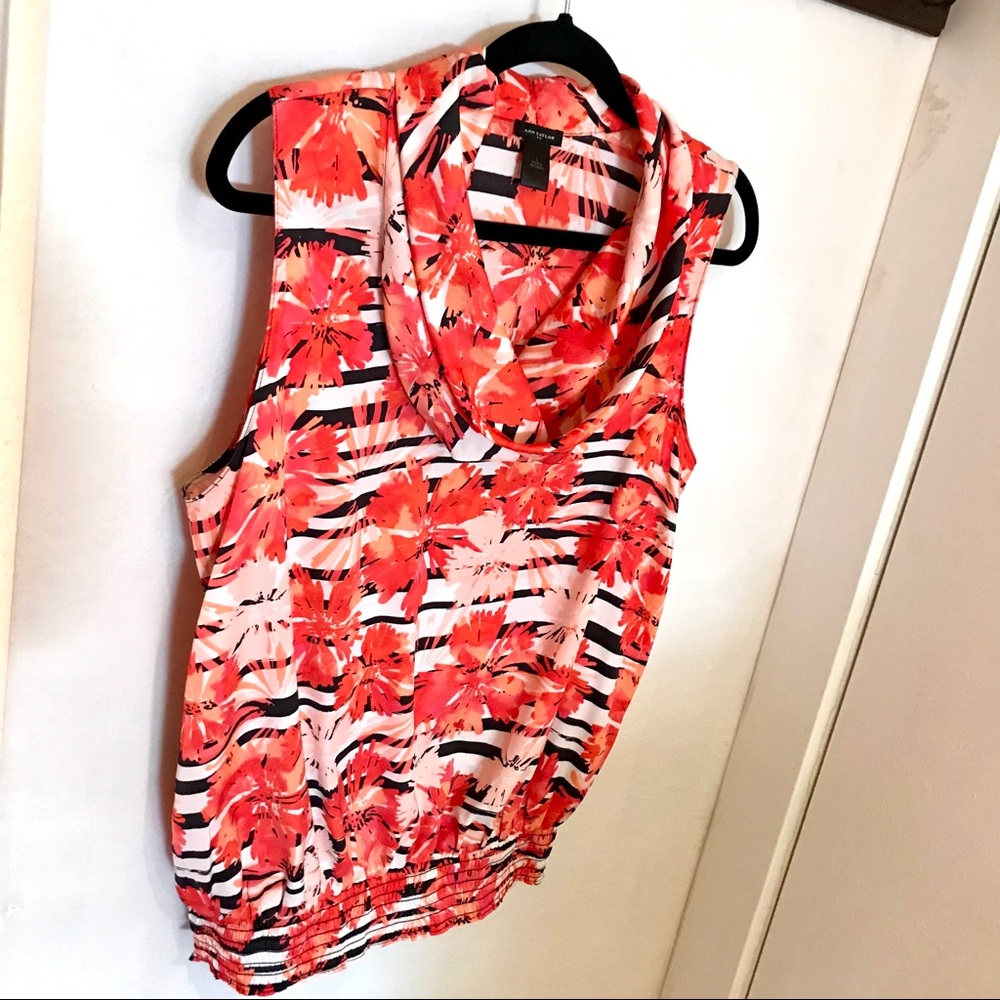💸SOLD💸 Ann Taylor Floral-Print Cowl Neck Top