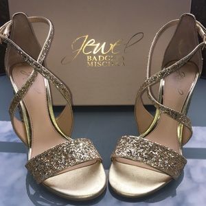 Jewel Badgley Mischka Glitter Evening Shoe
