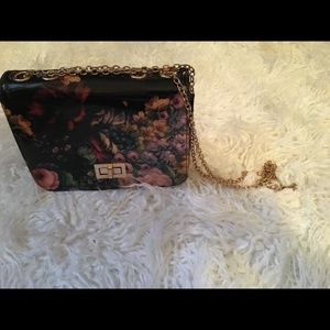 Floral chain shoulder bag (medium size)
