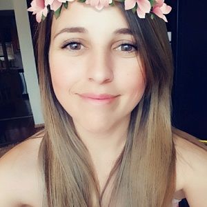 Meet your Posher, Stefanie