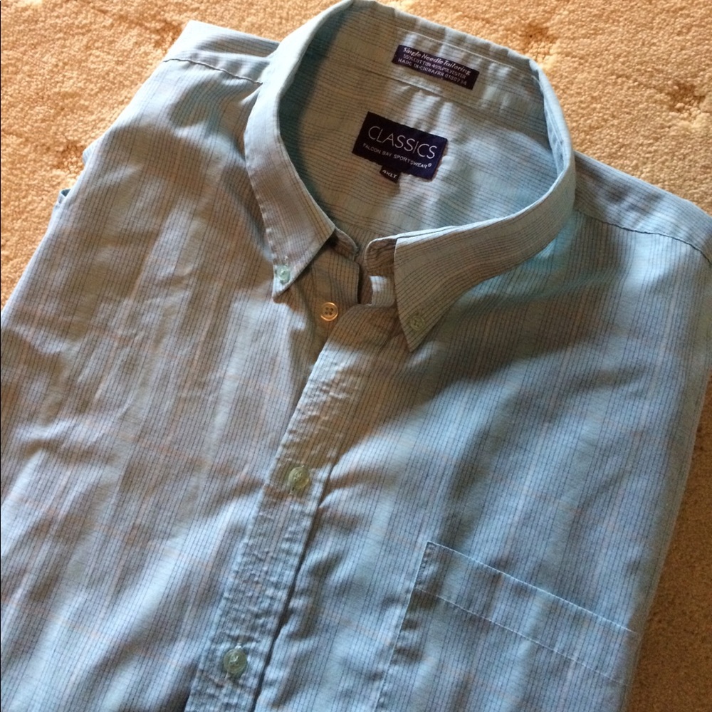 4xl Like New Condition Classics Ss. - image 1