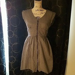Womens dress with zipper