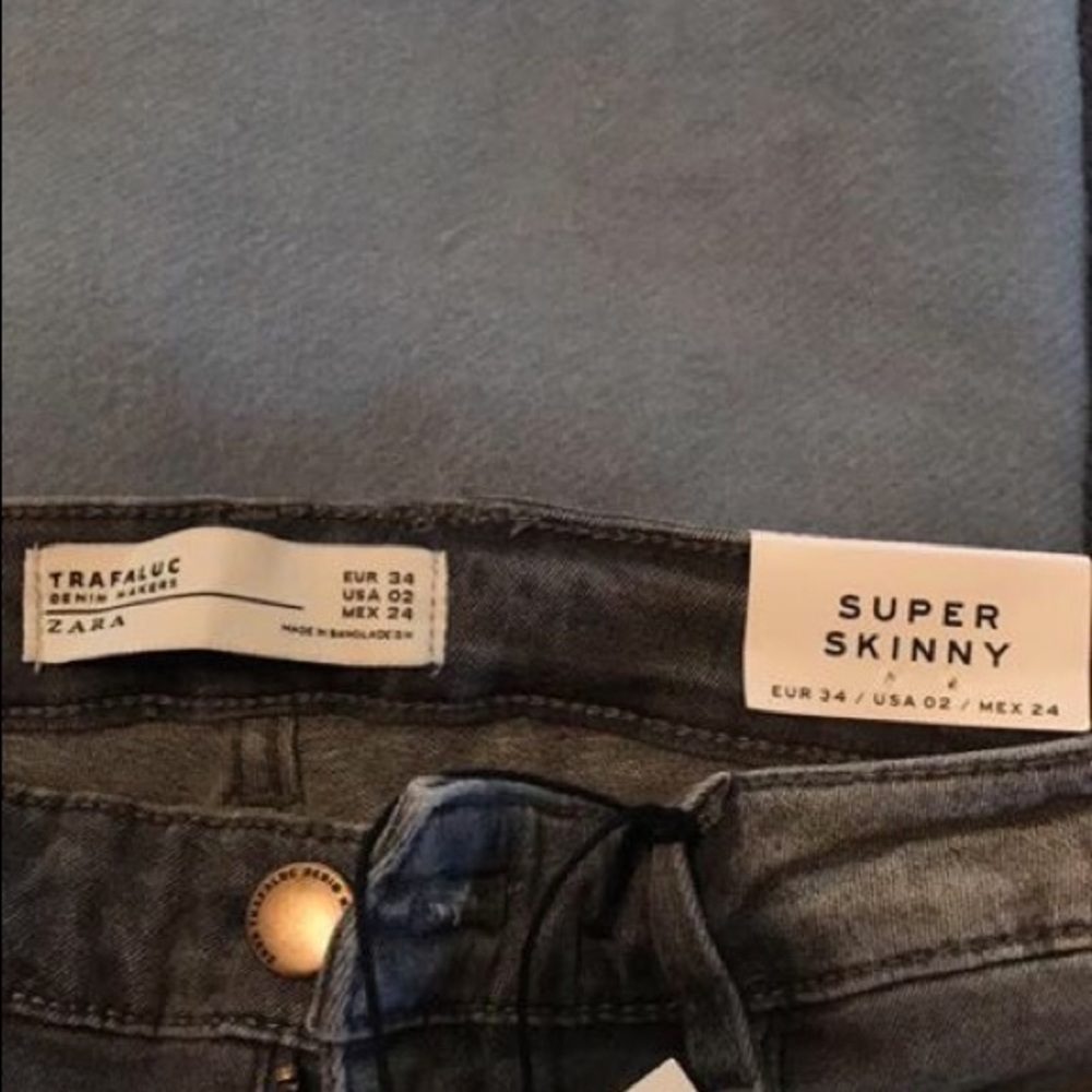 New with tags grey Zara jeans size 02